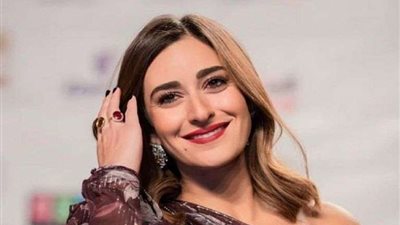 أمينة خليل: أجواء 