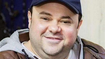 بعد تعرضه لحادث سير.. فنان يقدم نصائح للأباء بتجنب قيادة الصغار للسيارات