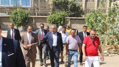 وزير العمل يجرى جولة بالمركز القومي لدراسات السلامة والصحة المهنية