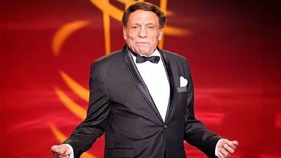 محمد إمام يحتفل بعيد ميلاد الزعيم عادل إمام