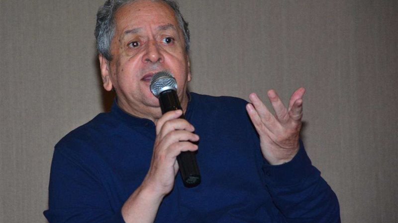 المخرج عمر عبد العزيز