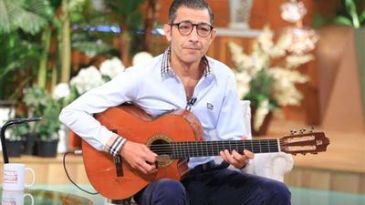 ورشة لتعليم أساسيات عزف الجيتار برعاية هيئة الموسيقى بالسعودية.. تفاصيل