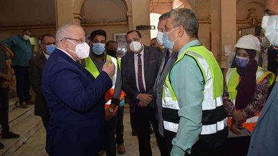 جامعة القاهرة: ترميم وصيانة المبنى الرئيس لكلية الآداب لاستعادة هويته الأثرية الفريدة