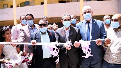 المحافظ يفتتح محطة للصرف الصحي و3 مدارس في الغربية