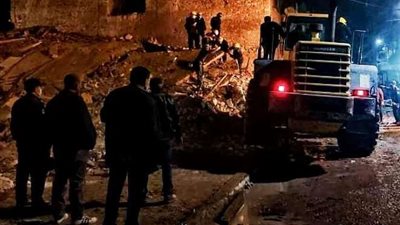 المنزل قديم ومتهالك.. مصرع طفلة واصابة إخرى في انهيار منزل بسوهاج