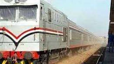 حاولت عبور المزلقان.. مصرع سيدة أسفل عجلات القطار بالشرقية