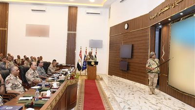 رئيس الأركان يشهد تنفيذ مشروعى مراكز القيادة التعبوى المشترك للقوات الجوية وقوات الدفاع الجوى