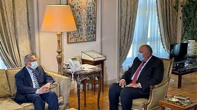 وزير الخارجية يؤكد على استمرار دعم مصر لليمن الشقيق