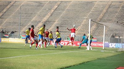 التعادل يحسم الشوط الأول بين الأهلي وصن داونز