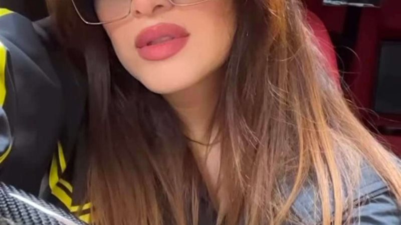 ياسمين عبد العزيز