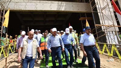 وزير النقل يتفقد مشروع الخط الأول من شبكة القطار السريع