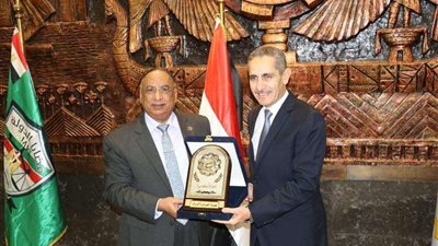 تفاصيل زيارة رئيس هيئة قضايا الدولة لمحافظة الغربية.. صور