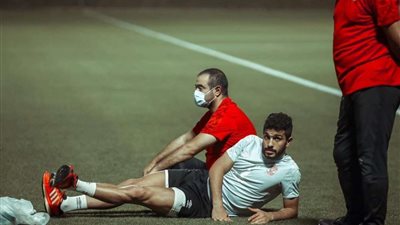 الأهلي يعلن تطورات الحالة الصحية لـ أيمن أشرف