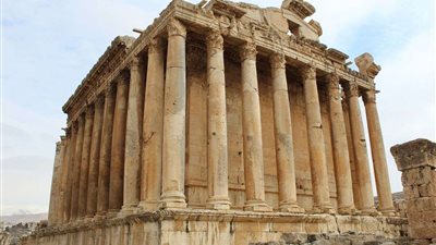 معبد في لبنان مُخصص لملك الآلهة الرومانية وإله السماء والبرق..فيديو