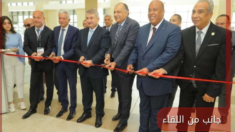 ايمن العشري