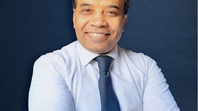 خاص|خبير اقتصادي: الحكومة تستجيب لمتطلبات المستثمرين من خلال استراتيجيات توطين الصناعات