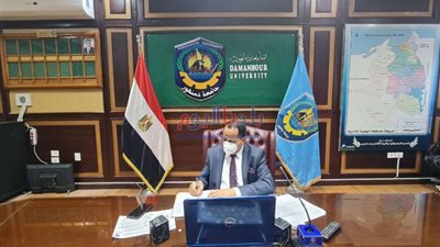 رئيس جامعة دمنهور يكلف بسرعة تسجيل العاملين على موقع لقاح كورونا