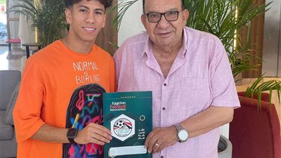 المقاولون العرب يعلن استعارة عمار حمدي من الأهلي.. واللاعب ينتظم في المعسكر