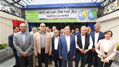 وزير الإسكان ومحافظ الإسكندرية يستعرضان استراتيجية إدارة وفصل مياه الأمطار