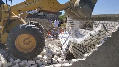 إزالة حالتي تعد على مساحة 2325 متر مربع بحوش عيسى وأبو حمص