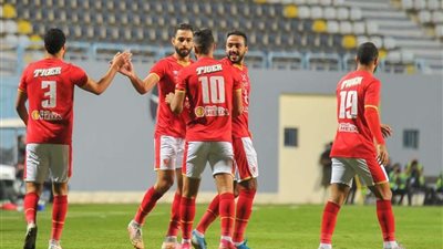 الأهلي يرتدي الزي التقليدي في مباراة نهضة بركان