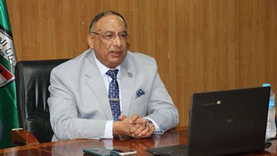 رئيس قضايا الدولة يدشن منظومة الفيديو كونفرانس