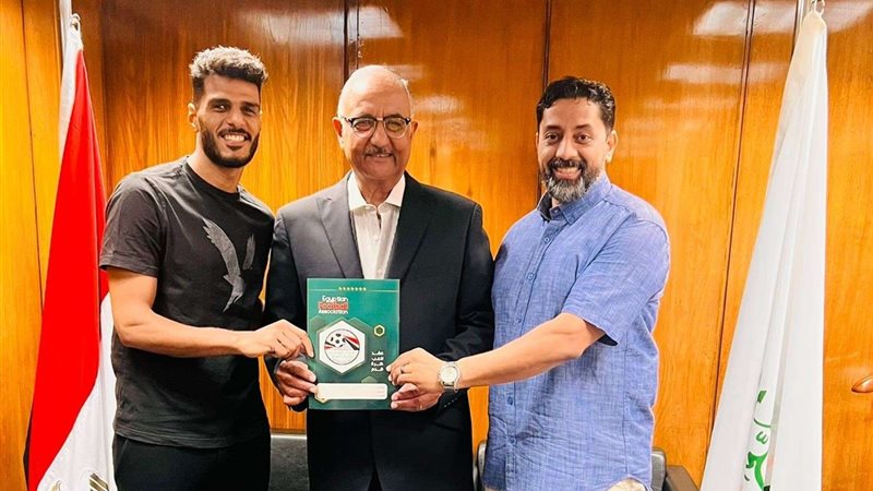 عماد فتحي
