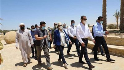 وزيرة البيئة بجولة تفقدية لمنطقة الجذب السياحى بمحمية وادى الريان
