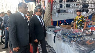 مدير أمن أسيوط يفتتح معرض أهلا مدارس