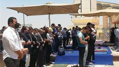 تشييع جثمان رجل الأعمال أحمد بهجت إلى مثواه الأخير.. صور