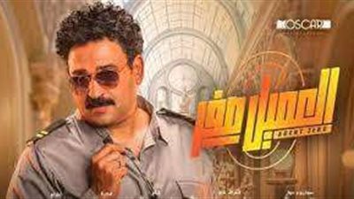 أكرم حسني يحافظ على الصدارة بفيلمه 