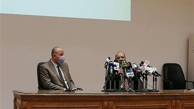 مكافحة كورونا: لا علاقة بين تحديث بروتوكول علاج الفيروس والفطر الأسود