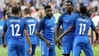 دي يونج: فرنسا الأوفر حظًا للفوز باليورو