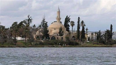 القبارصة الأتراك واليونانيون يتفقون على فتح الحدود بينهم