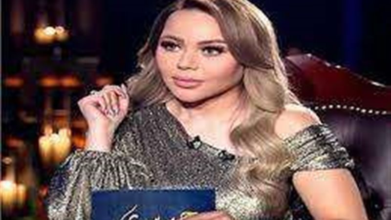 الاعلامية أسما إبراهيم