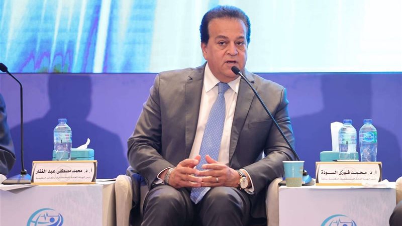 الدكتور خالد عبد