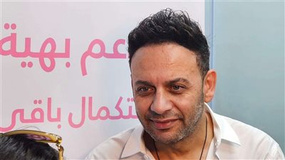 بالصور.. مصطفى قمر وأبطال فيلم 