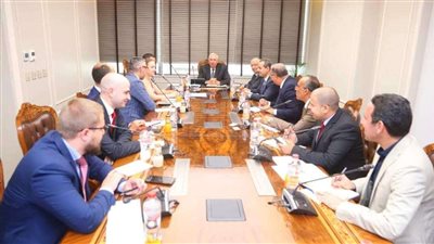 وزير الزراعة يلتقي بممثلي إحدى المؤسسات الروسية الكبري في مجال تصنيع وانتاج المعدات الزراعية