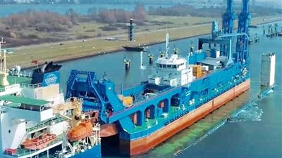 رئيس هيئة قناة السويس يكشف تطورات التفاوض مع الشركة المالكة  لـ