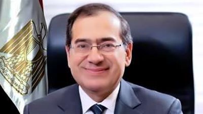 وزير البترول: المشروعان في ضوء توجه استراتيجية ورؤية الدولة للاقتصاد الأخضر