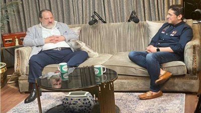 خالد الصاوي : السعادة هي امرأة والزواج  شر لا بد منه