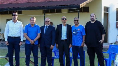 سفير مصر بتنزانيا يزور بعثة 