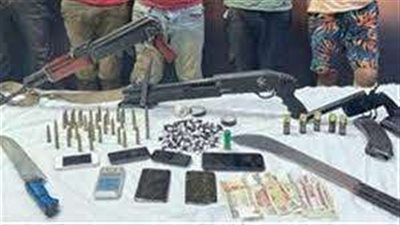 الأجهزة الأمنية تضبط 6 أشخاص بحوزتهم أسلحة ومخدرات بالقاهرة
