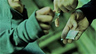 لا يتعدى الـ 9 سنوات.. الشرطة البريطانية تعتقل أصغر تاجر مخدرات