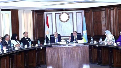 حجازي يجتمع بقيادات التربية والتعليم بالإسكندرية لمتابعة استعدادات العام الدراسى الجديد