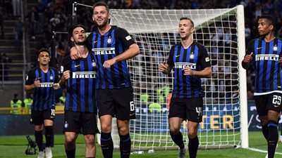 إنتر يقسو على ميلان بخماسية في ديربي الغضب