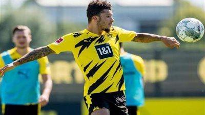 دورتموند يخفض سعر بيع سانشو.. تعرف على السبب