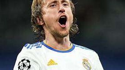 عرض جديد لإنقاذ مودريتش من دكة ريال مدريد.. فيديو