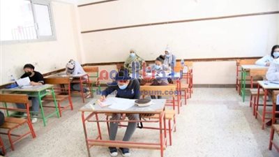 اليوم.. طلاب الشهادة الإعدادية يختتمون امتحانات نهاية العام