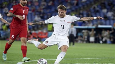 الشوط الأول.. التعادل السلبي يسيطر على مباراة تركيا وإيطاليا